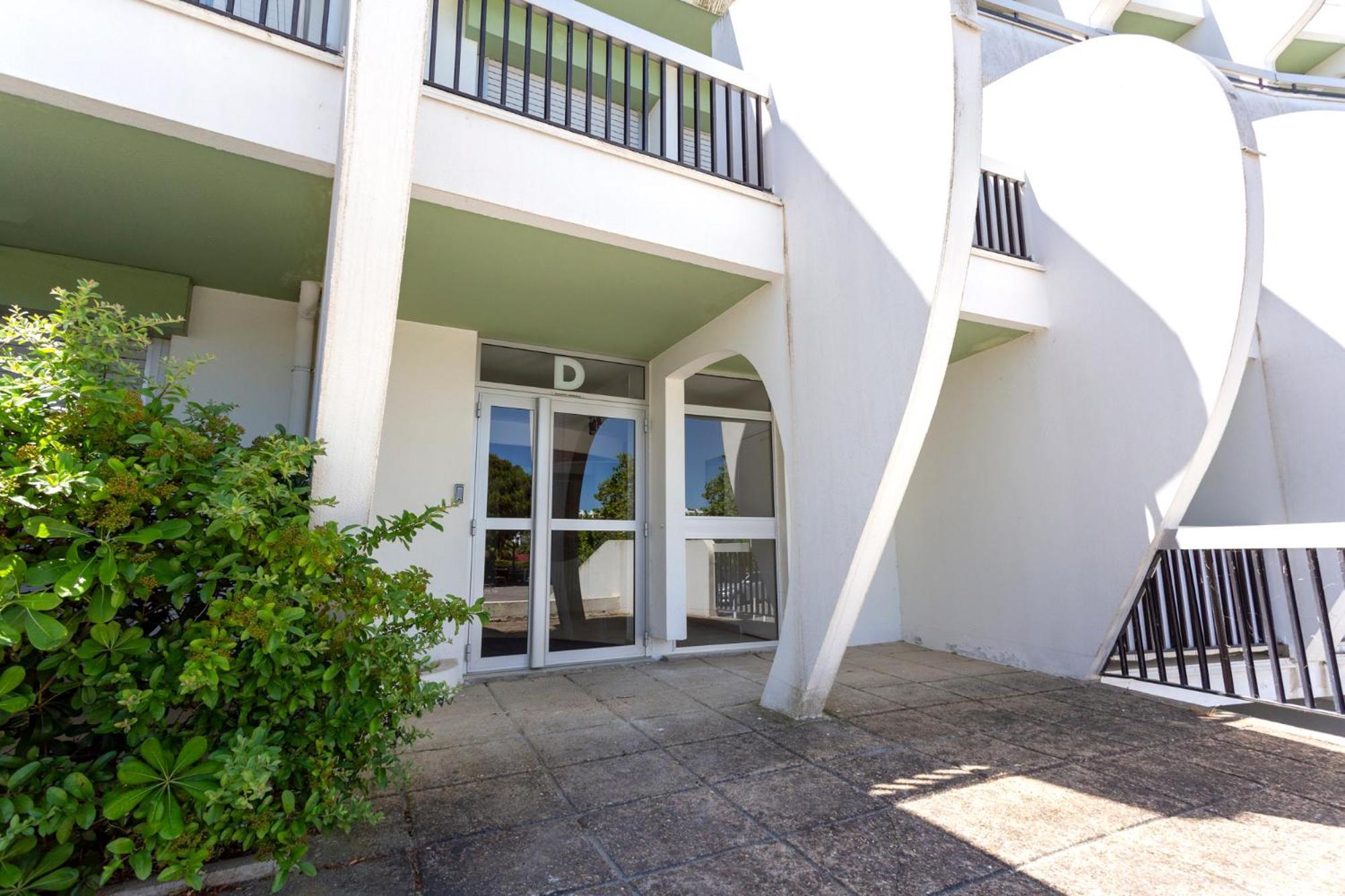 Chez Fabienne - Superbe Appartement Avec Vue Sur La Mer Et Parking La Grande Motte Bagian luar foto