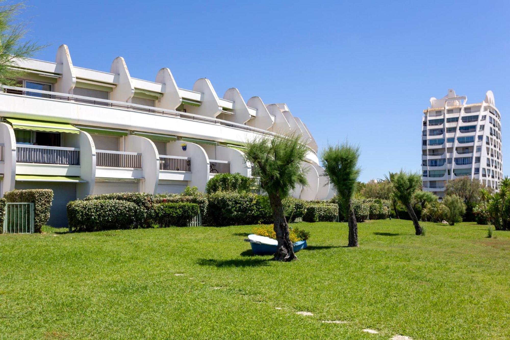 Chez Fabienne - Superbe Appartement Avec Vue Sur La Mer Et Parking La Grande Motte Bagian luar foto